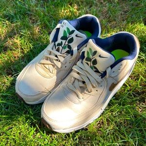 Nike Floral collection size 5Y